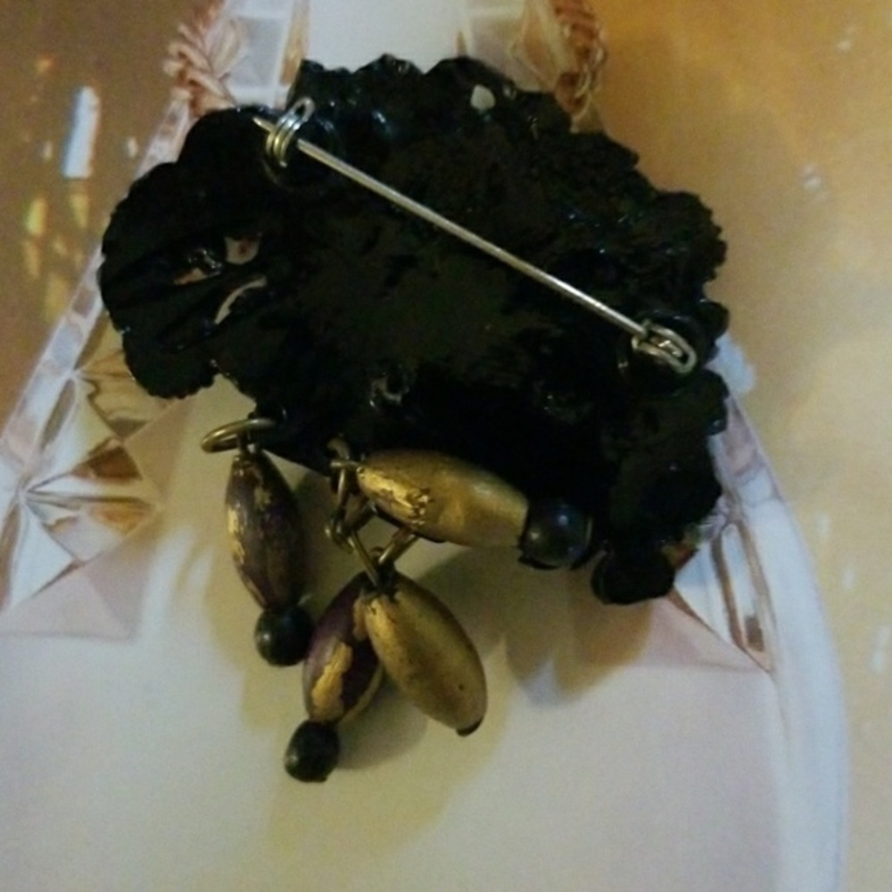 Vintage Resin  Rhinestone Floral Dangle Brooch - Picture 4 of 4